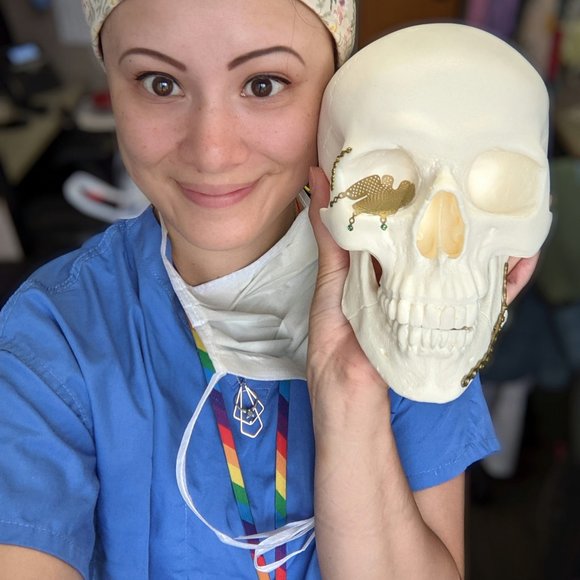 Meet your Posher, Lauren - Picture 3 of 5